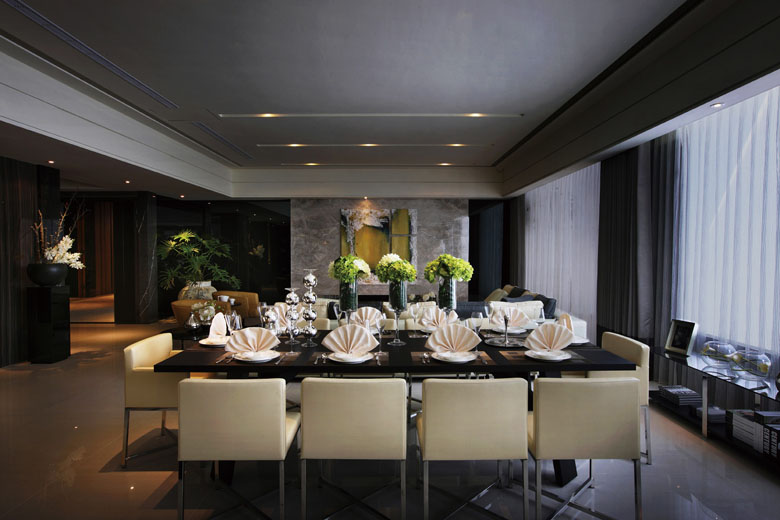 ��ꖬF�����s�b�ް���